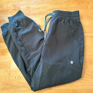 Figs men’s jogger scrub bottoms small